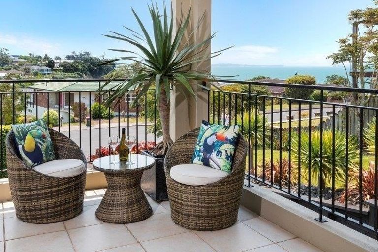 Photo of property in 4a Cleary Terrace, Cockle Bay, Auckland, 2014