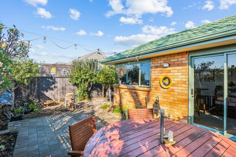 Photo of property in 17 Manhattan Court, Paraparaumu Beach, Paraparaumu, 5032