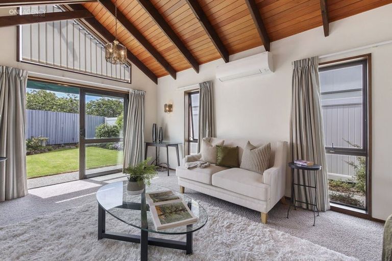 Photo of property in 2/104 Trafalgar Street, St Albans, Christchurch, 8014