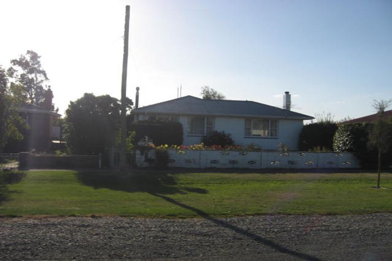 Photo of property in 27 Holmes Street, Darfield, 7510