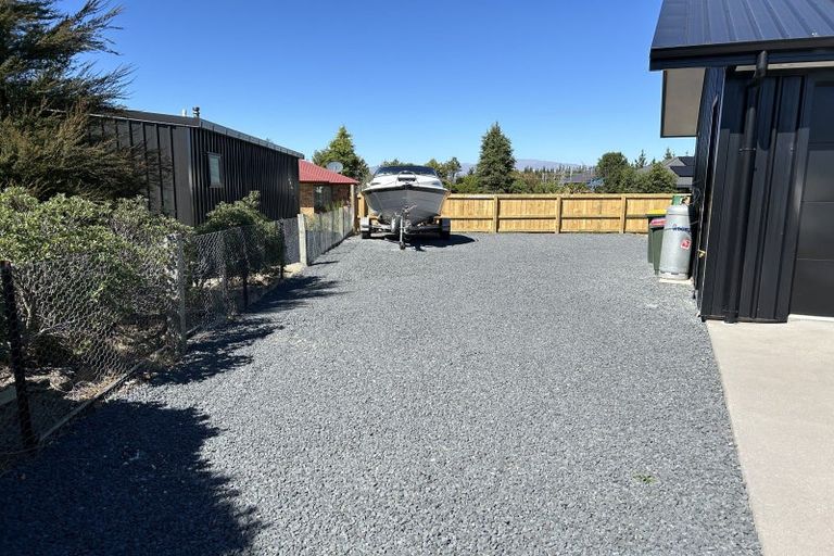 Photo of property in 3 Paradise Place, Lake Hawea, Wanaka, 9382