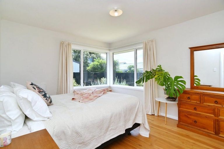 Photo of property in 25 Fairmont Place, Hornby, Christchurch, 8042