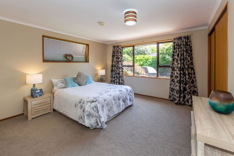 Photo of property in 11 Fuchsia Place, Halswell, Christchurch, 8025