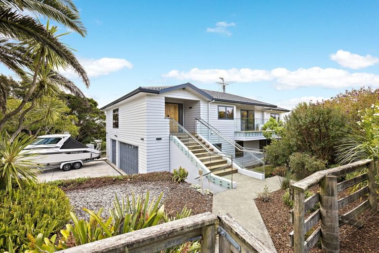 Photo of property in 2 Kauri Drive, Sandspit, Warkworth, 0982
