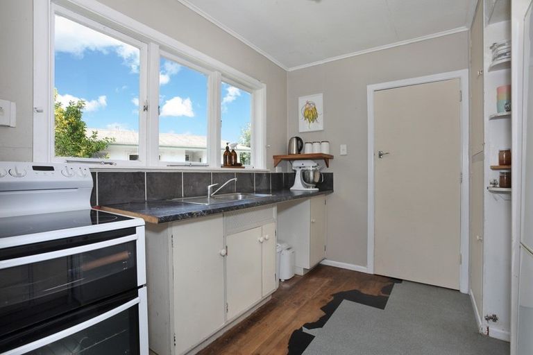 Photo of property in 24 Churchill Avenue, Feilding, 4702