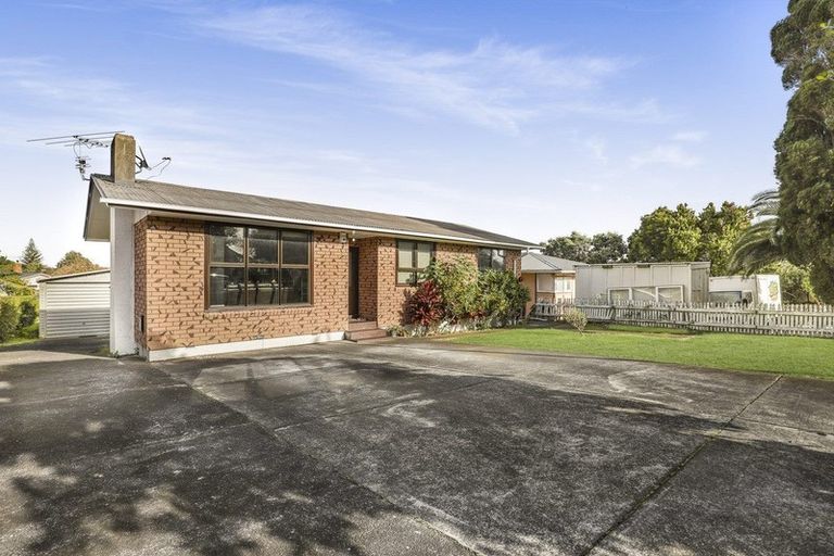 Photo of property in 11 Imrie Avenue, Mangere, Auckland, 2022