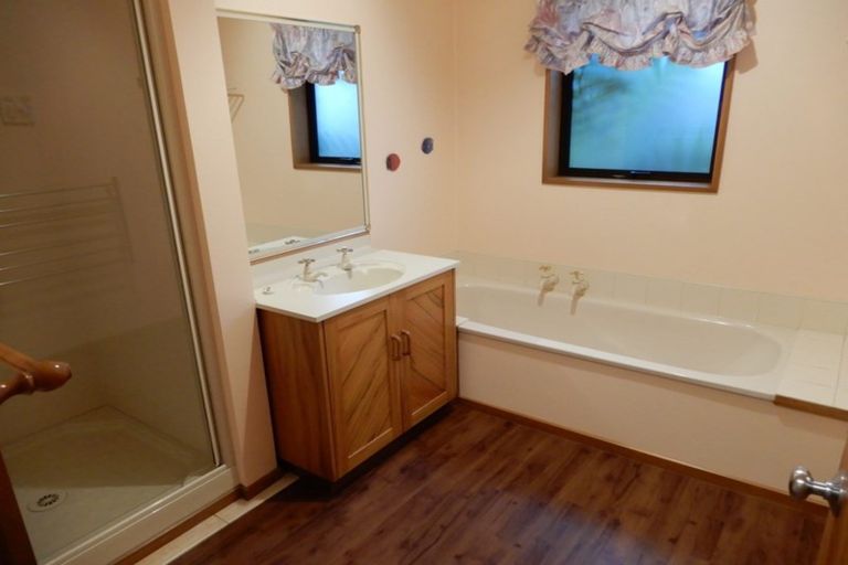 Photo of property in 192 Hawthornden Road, Avonhead, Christchurch, 8042