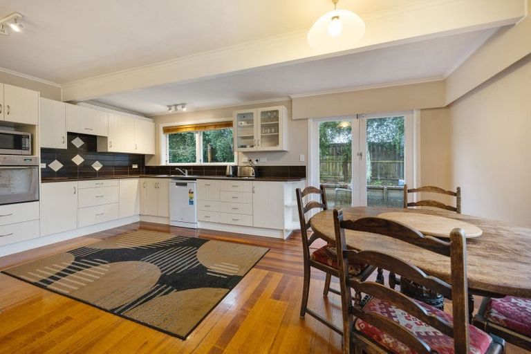 Photo of property in 13 Park Hill Road, Birkenhead, Auckland, 0626