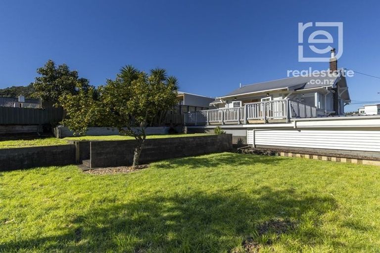 Photo of property in 16 Bulteel Street, New Plymouth, 4310