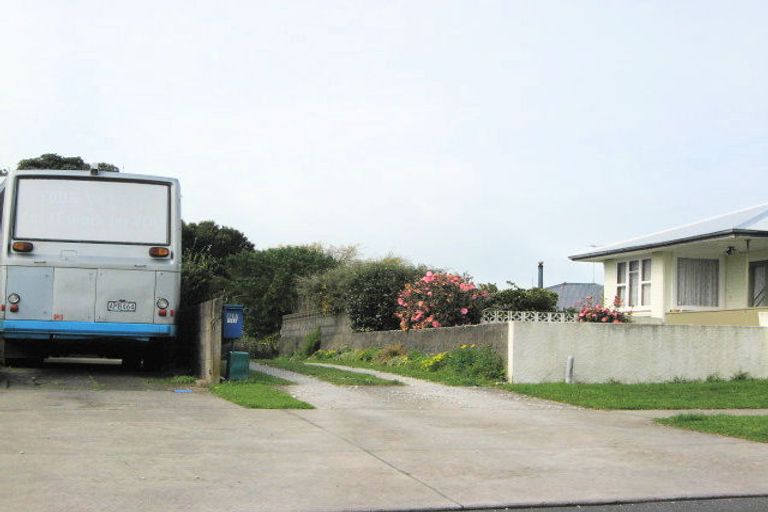 Photo of property in 124a Centennial Avenue, Waitara, 4320