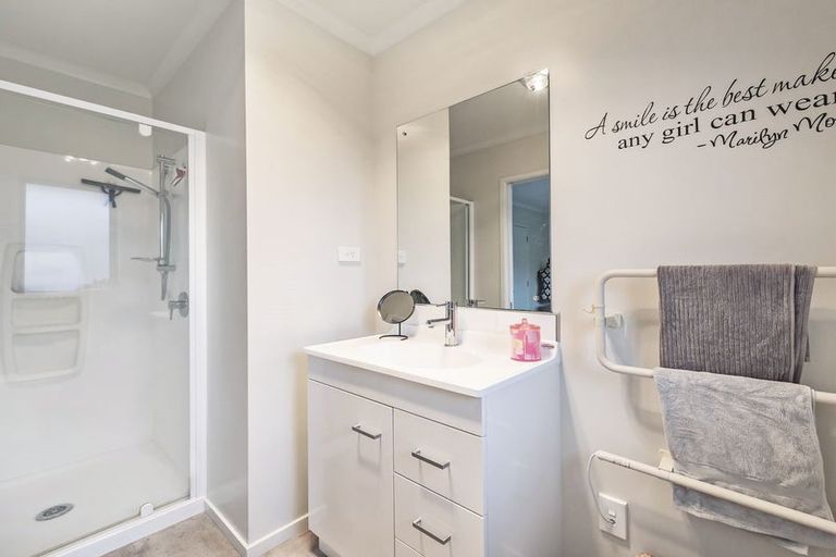 Photo of property in 71 Barnes Street, Pegasus, 7612