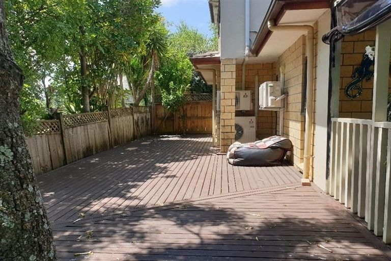 Photo of property in 73b Hillwell Drive, Henderson, Auckland, 0612