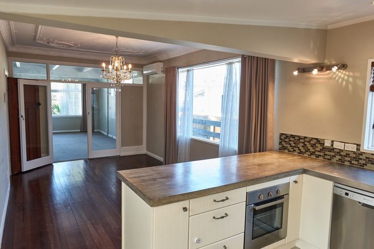 Photo of property in 40 Derwent Street, Island Bay, Wellington, 6023