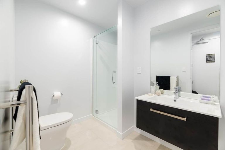 Photo of property in Frank Sargeson Apts, 504/80 Anzac Street, Takapuna, Auckland, 0622