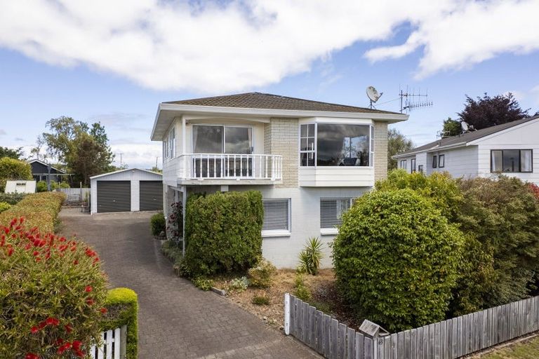 Photo of property in 63 Grace Crescent, Richmond Heights, Taupo, 3330