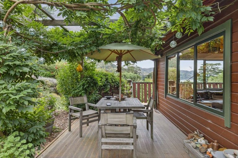 Photo of property in 35 Merlincote Crescent, Governors Bay, 8971