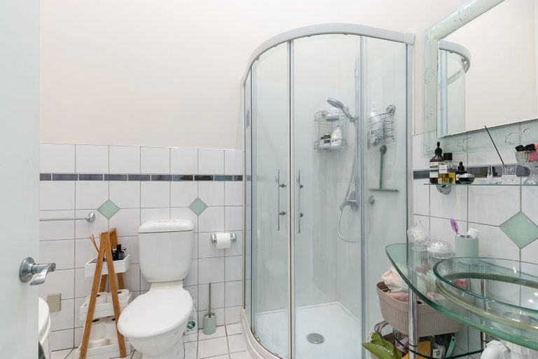 Photo of property in Hb Apartments, 2/3 Holland Street, Te Aro, Wellington, 6011