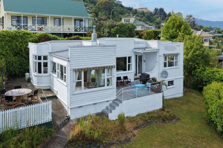 Photo of property in 66 Tosswill Road, Tahunanui, Nelson, 7011