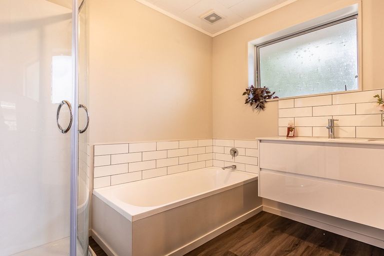 Photo of property in 3b Alexander Place, Otaki, 5512