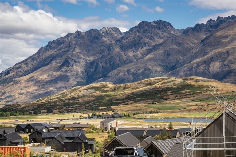 Photo of property in 19 Falconer Rise, Jacks Point, Queenstown, 9371