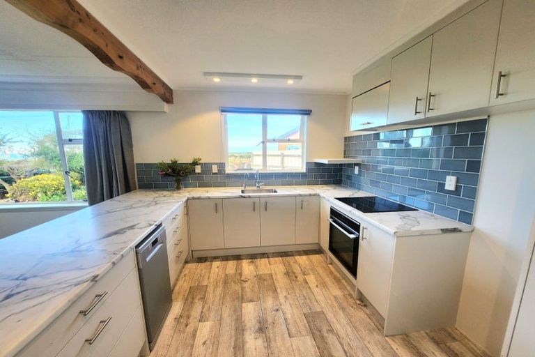 Photo of property in 27 Newcastle Street, Hampden, 9410