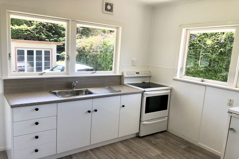 Photo of property in 1/13 Stanley Avenue, Milford, Auckland, 0620