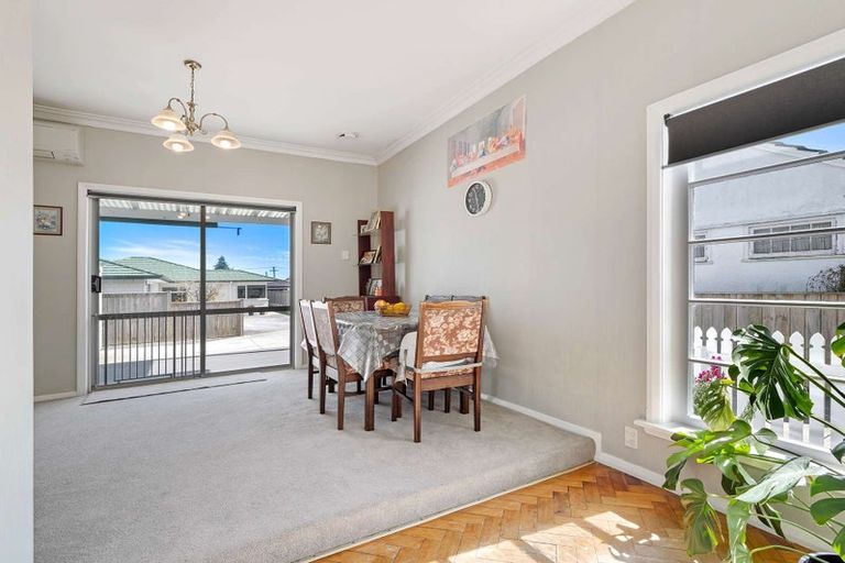 Photo of property in 25 Quinn Road, Levin, 5510