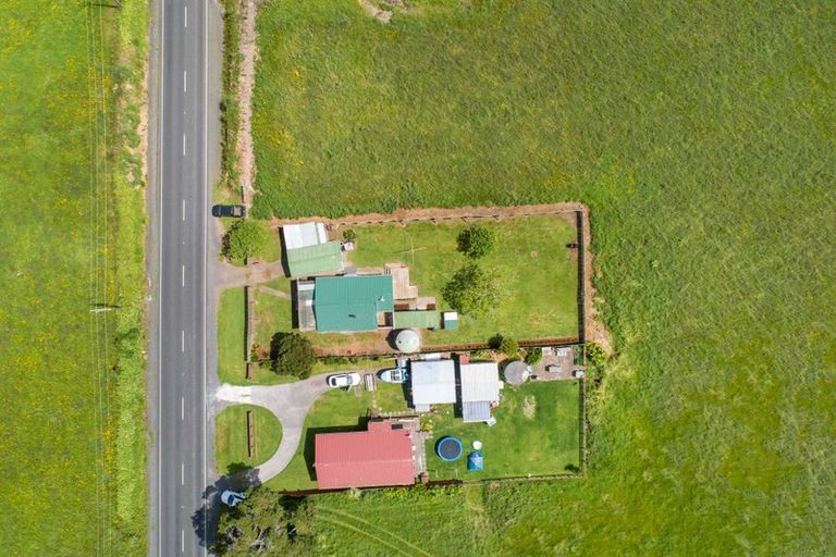 Photo of property in 170 Awhitu Road, Karioitahi, Waiuku, 2683