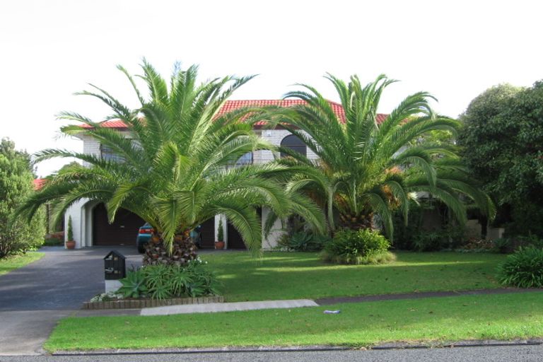 Photo of property in 25 Olena Avenue, Sunnyhills, Auckland, 2010