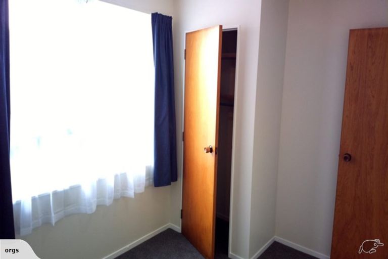 Photo of property in 12 Buccaneer Place, Grenada Village, Wellington, 6037