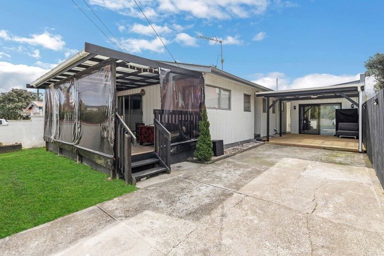 Photo of property in 47a Tawa Crescent, Manurewa, Auckland, 2102