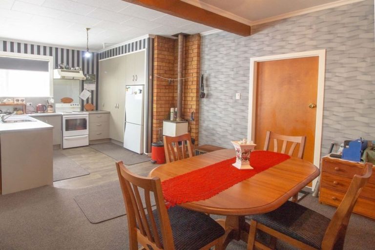 Photo of property in 24 Farmer Street, Te Aroha, 3320