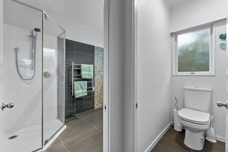 Photo of property in 21 Hastings Road, Mairangi Bay, Auckland, 0630