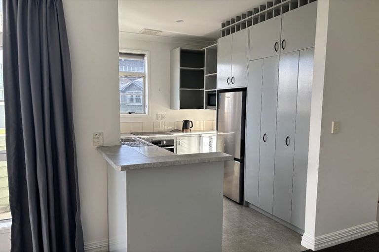 Photo of property in 11 Murphy Street, Thorndon, Wellington, 6011
