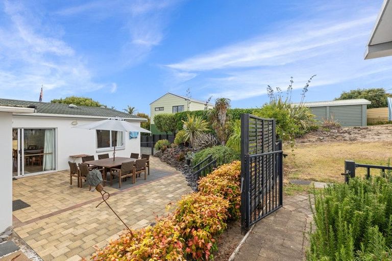 Photo of property in 11 Pinewood Place, Mangawhai Heads, Mangawhai, 0505