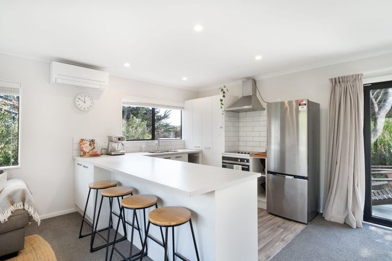 Photo of property in 21a Dorset Grove, Cannons Creek, Porirua, 5024
