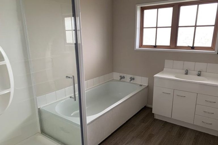 Photo of property in 51 Wordsworth Street, Leamington, Cambridge, 3432