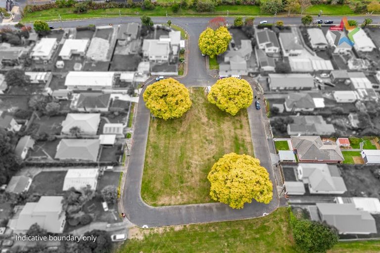 Photo of property in 9 The Square, Manor Park, Lower Hutt, 5019