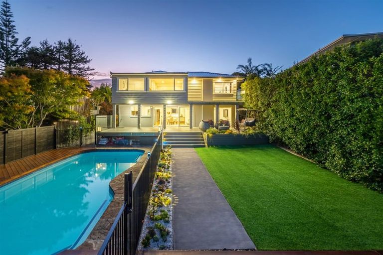 Photo of property in 8 Sandford Street, Campbells Bay, Auckland, 0630