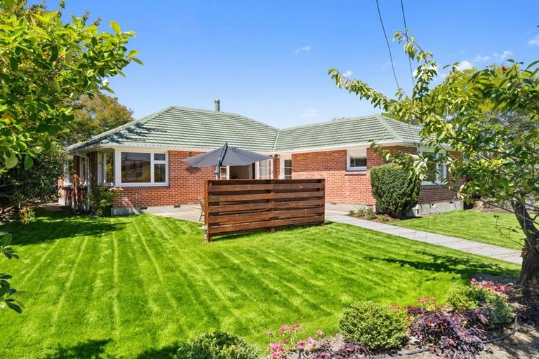Photo of property in 26 Charlcott Street, Burnside, Christchurch, 8053