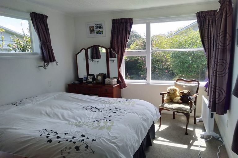 Photo of property in 2/131b Mcfaddens Road, Saint Albans, Christchurch, 8052