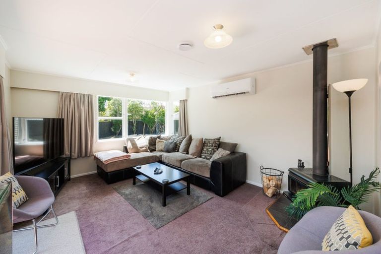 Photo of property in 14 Motuoapa Place, Kelvin Grove, Palmerston North, 4414