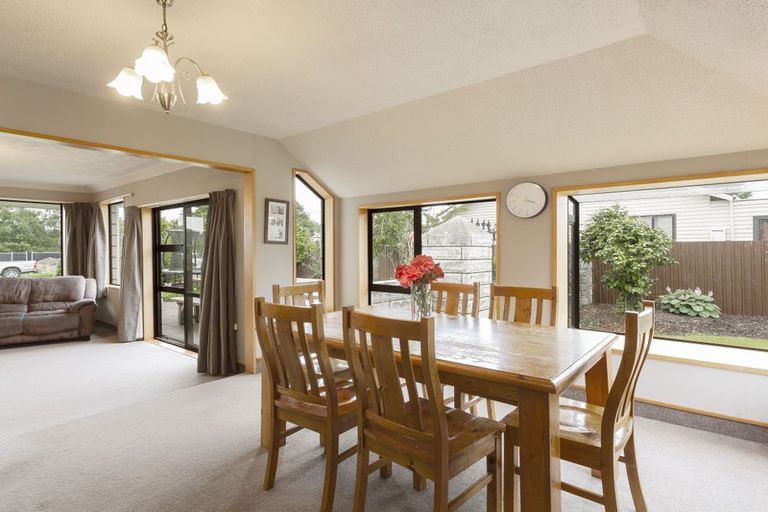 Photo of property in 21 Dryden Street, Milton, 9220