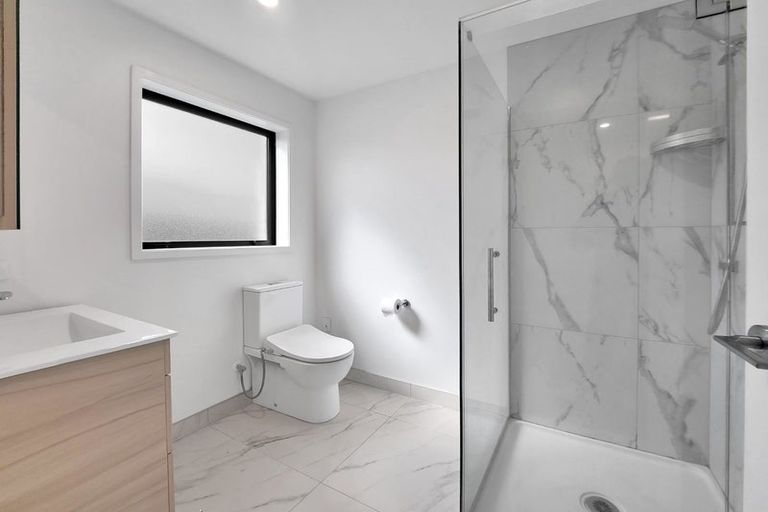 Photo of property in 4/17 Pearce Crescent, Taita, Lower Hutt, 5011