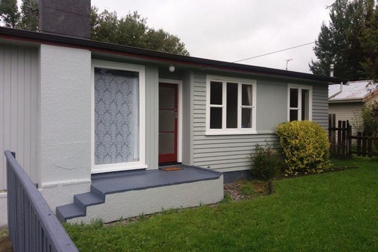 Photo of property in 86 Brandon Street, Featherston, 5710