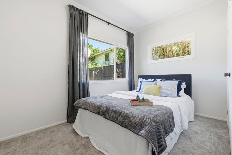 Photo of property in 2/135 Bucklands Beach Road, Bucklands Beach, Auckland, 2012
