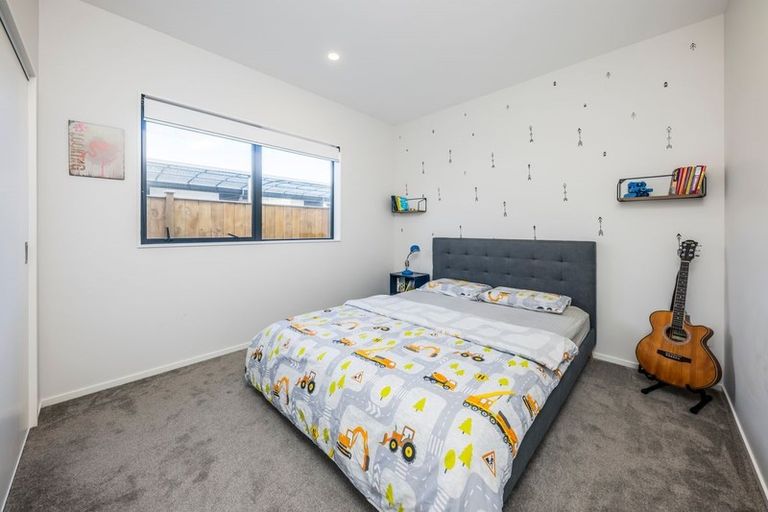 Photo of property in 10 Earlywood Road, Takanini, 2110