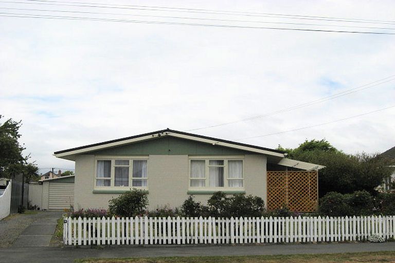 Photo of property in 16 Heath Street, Burnside, Christchurch, 8053