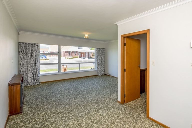 Photo of property in 55 Weraroa Road, Levin, 5510