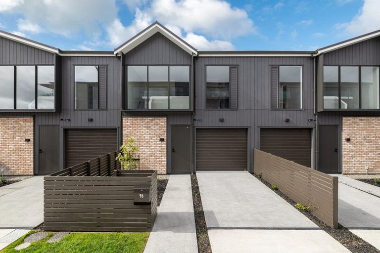 Photo of property in 96 Symes Drive, Red Beach, 0932